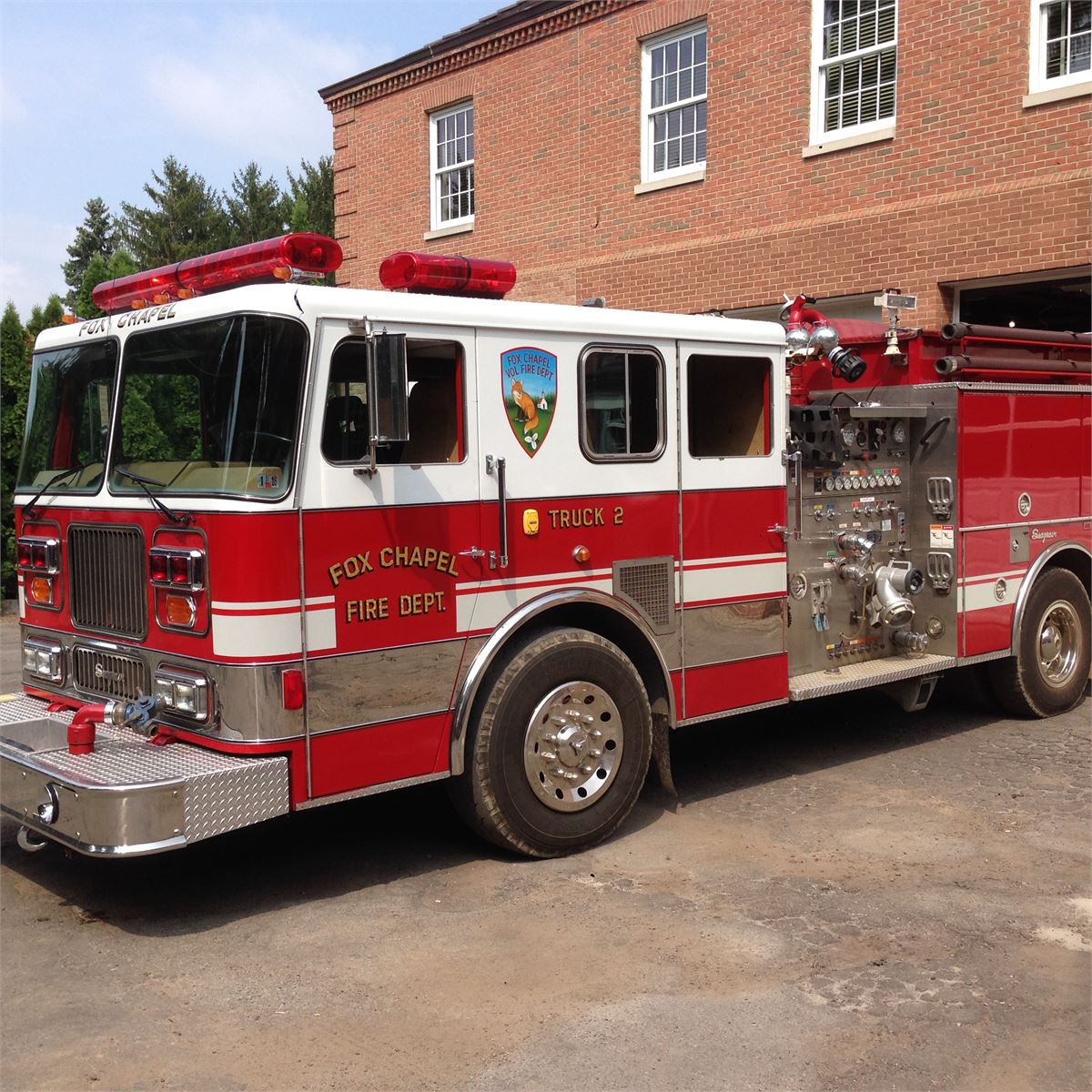 What Are the Different Types of Fire Trucks and Fire Engines - Municibid  Blog