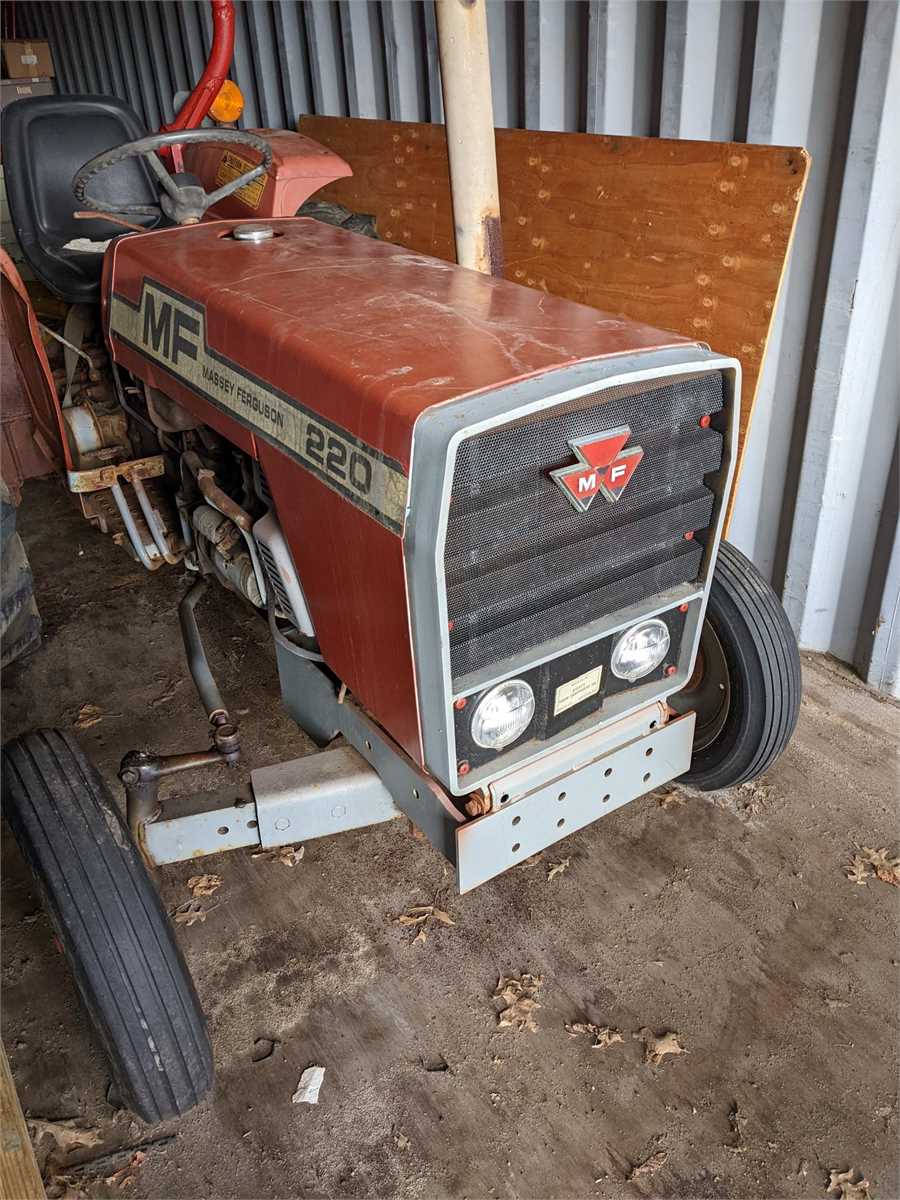 1983 Massey Ferguson Tractor Online Government Auctions Of Government Surplus Municibid 8837