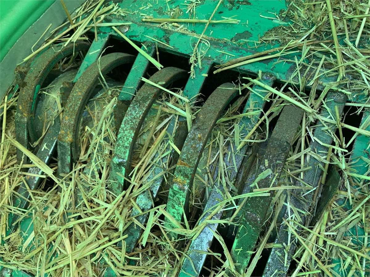 WIC STRAW BLOWER Online Government Auctions of Government Surplus