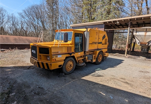 1995 Athey Mobile Sweeper Topgun MP9