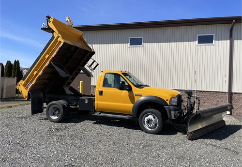 2007 Ford F550 Dump Truck with 9 foot plow