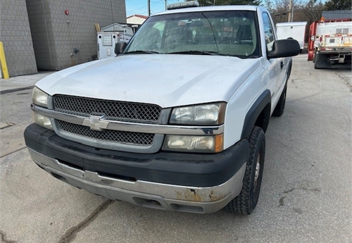 2003 CHEVY 2500 4WD PICK-UP TRUCK 6.0L GAS ENGINE