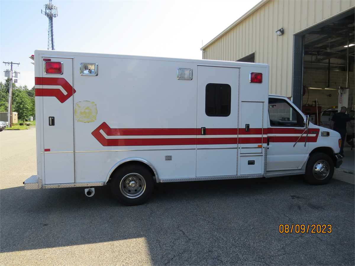 Breaking Down the Cost of an Ambulance Vehicle - Municibid Blog