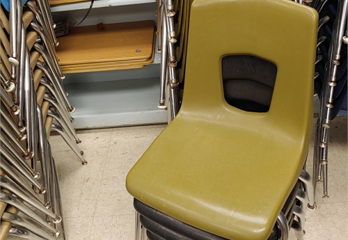 LOT OF 18: Student Chairs (BES 11)