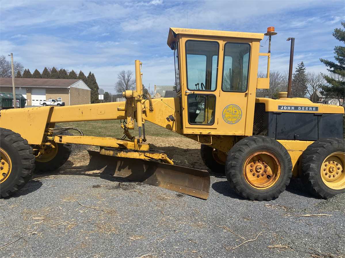 1979 John Deere Grader Online Government Auctions of Government Surplus ...