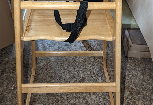 Wood resteraunt style high chairs
