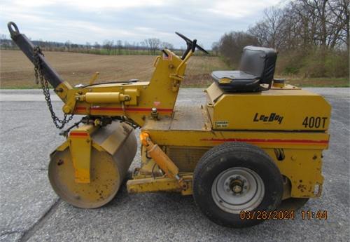LeeBoy Model 400 Roller