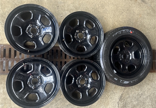Ford Explorer Wheels and Full Spare Tire