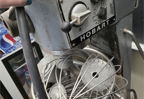 Hobart D300T mixer