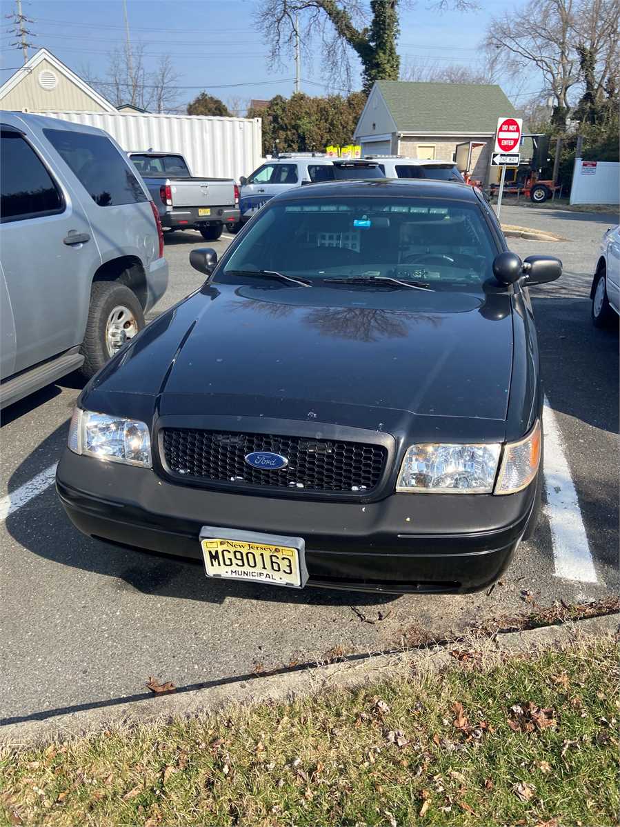 2011 Ford Crown Victoria Online Government Auctions Of Government ...